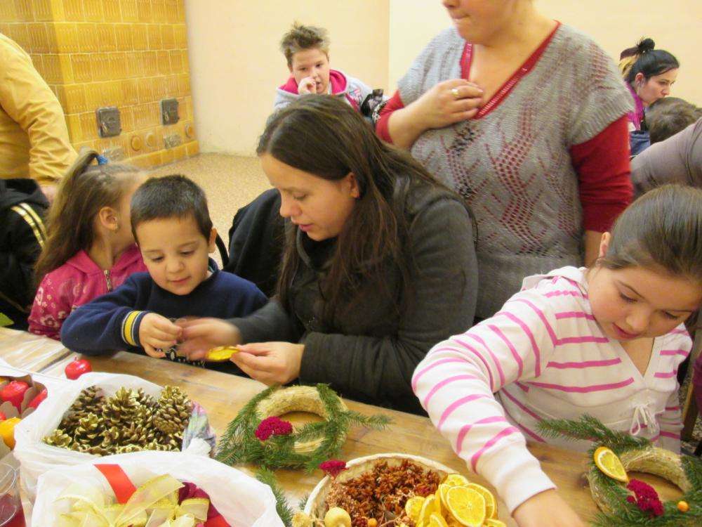 ONDÓDI ADVENTI CSALÁDI DÉLUTÁN