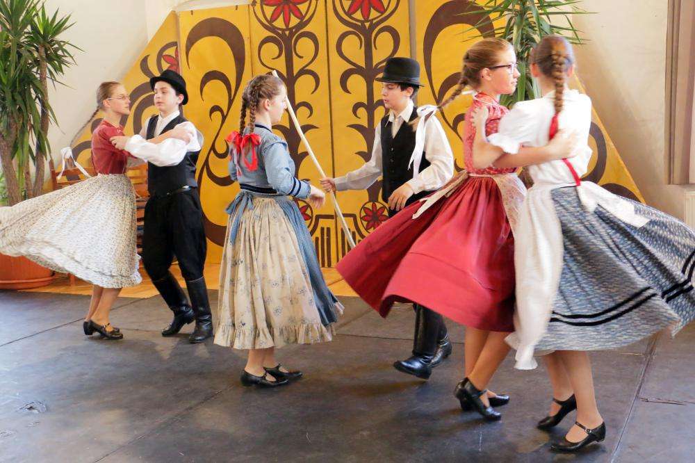 Magyar táncok – interaktív néprajzi előadás