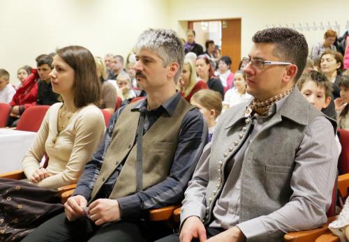 SZÁLL A MADÁR ÁGRÓL ÁGRA, SZÁLL AZ ÉNEK SZÁJRÓL SZÁJRA