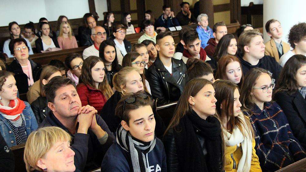 A MAGYAR NYELV NAPJA-Szavaljuk együtt Dsida Jenő versét a Kistemplomban!