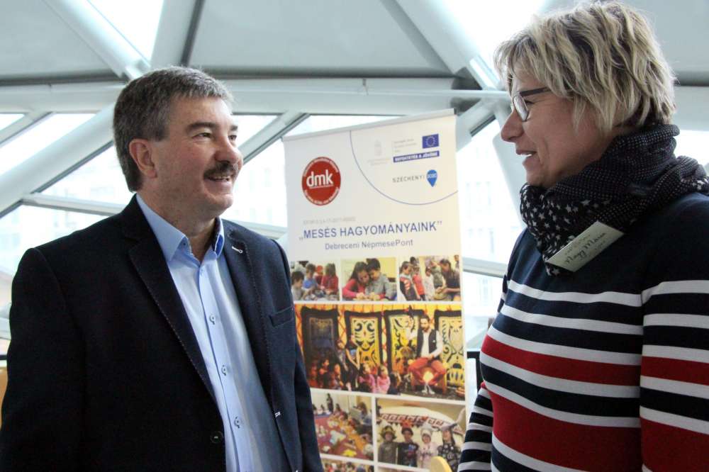 Bemutatásra került a Debreceni Művelődési központ nyertes projectje, a NépmesePont