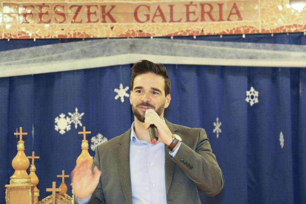 VÉNKERTI ADVENTI CSALÁDI DÉLUTÁN