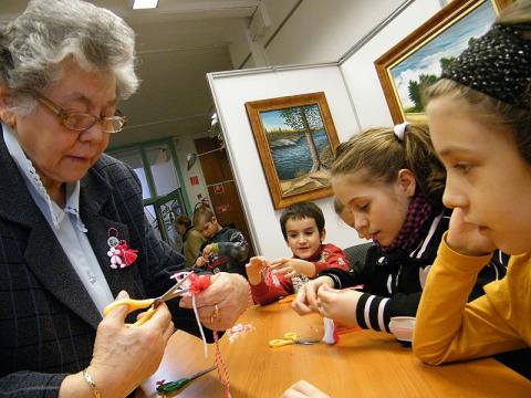 BOLGÁR TAVASZKÖSZÖNTŐ NEMZETI ÜNNEP 