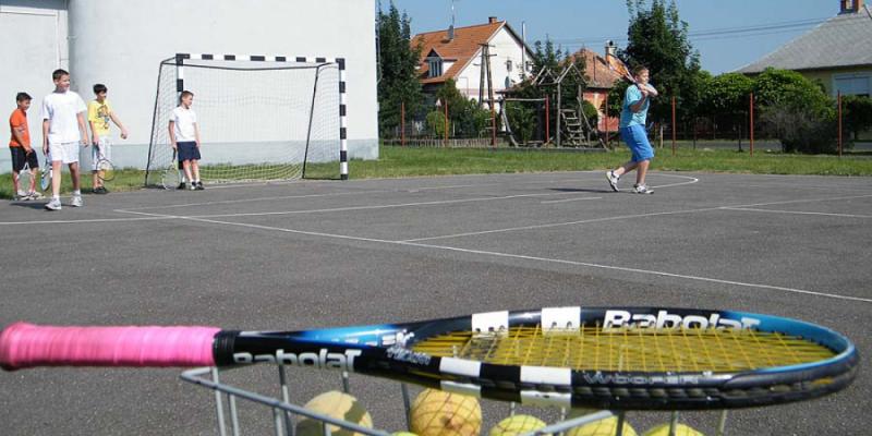 NAPRAFORGÓ Tenisztábor