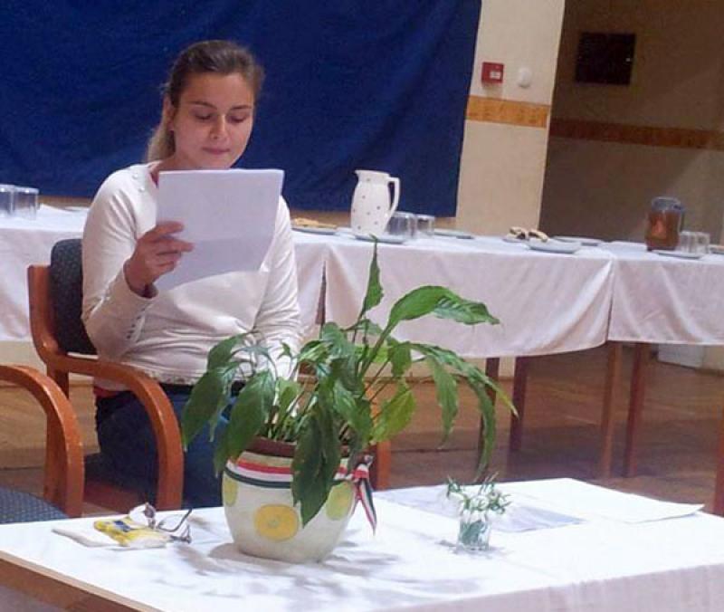 FELOLVASÓ TEADÉLUTÁN