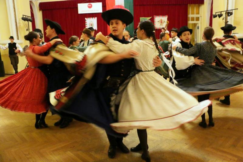 TALPRA, MAGYAR…!