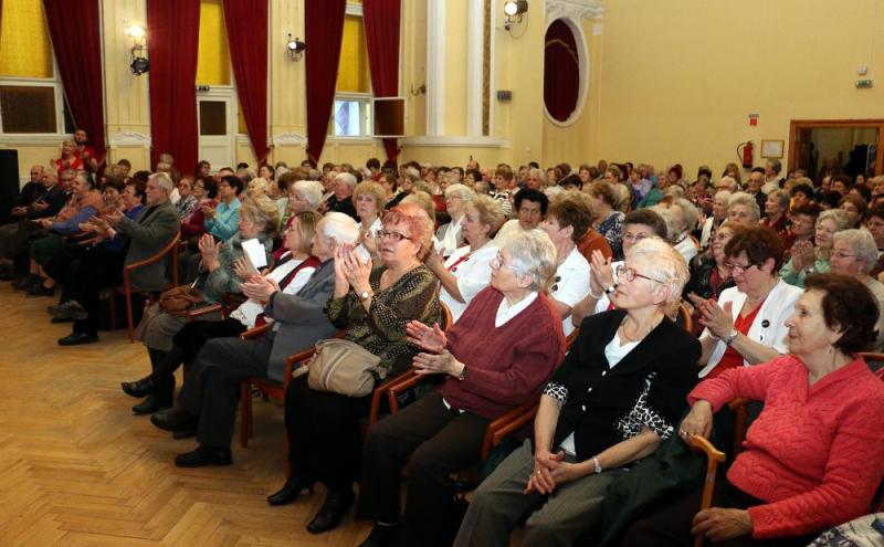 „KORTALANUL” IDŐSEK HÓNAPJA 