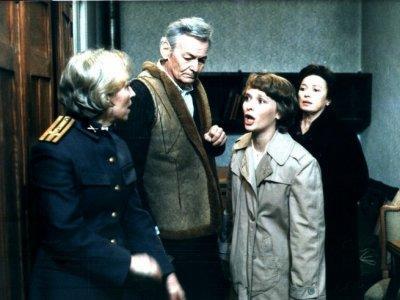 NAPLÓ APÁMNAK, ANYÁMNAK c. film vetítése 