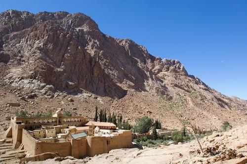 NAPKELTE A SINAI-HEGYEN