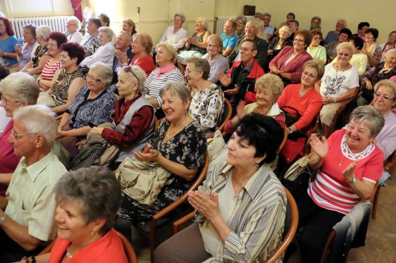 „KORTALANUL” – XVII.  IDŐSEK HÓNAPJA RENDEZVÉNYSOROZAT ünnepélyes megnyitó