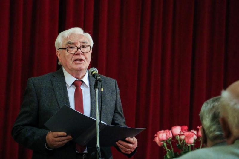 ÉGBE SZÁLLÓ REMÉNY