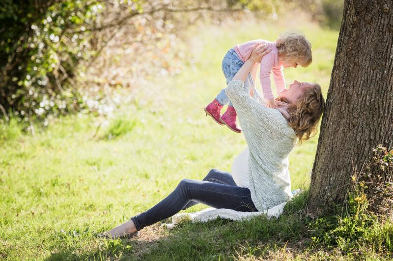 BABA-MAMA KLUB: Illusztratív fotó egy anyáról és gyermekéről