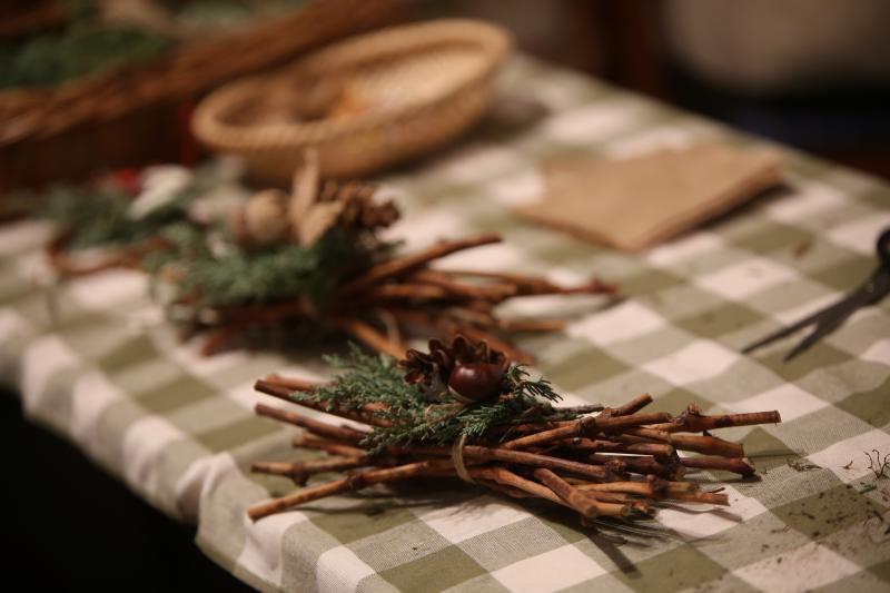 ADVENTI MOTOLLA: Illusztratív fotó egy asztaldíszről egy korábbi motolla alkalmáról