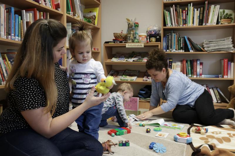 BABA-MAMA KLUB: Pillanatkép egy korábbi klubalkalomról